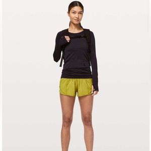 Lululemon Hotty Hot II LR 2.5” Size 6 in Meadow
